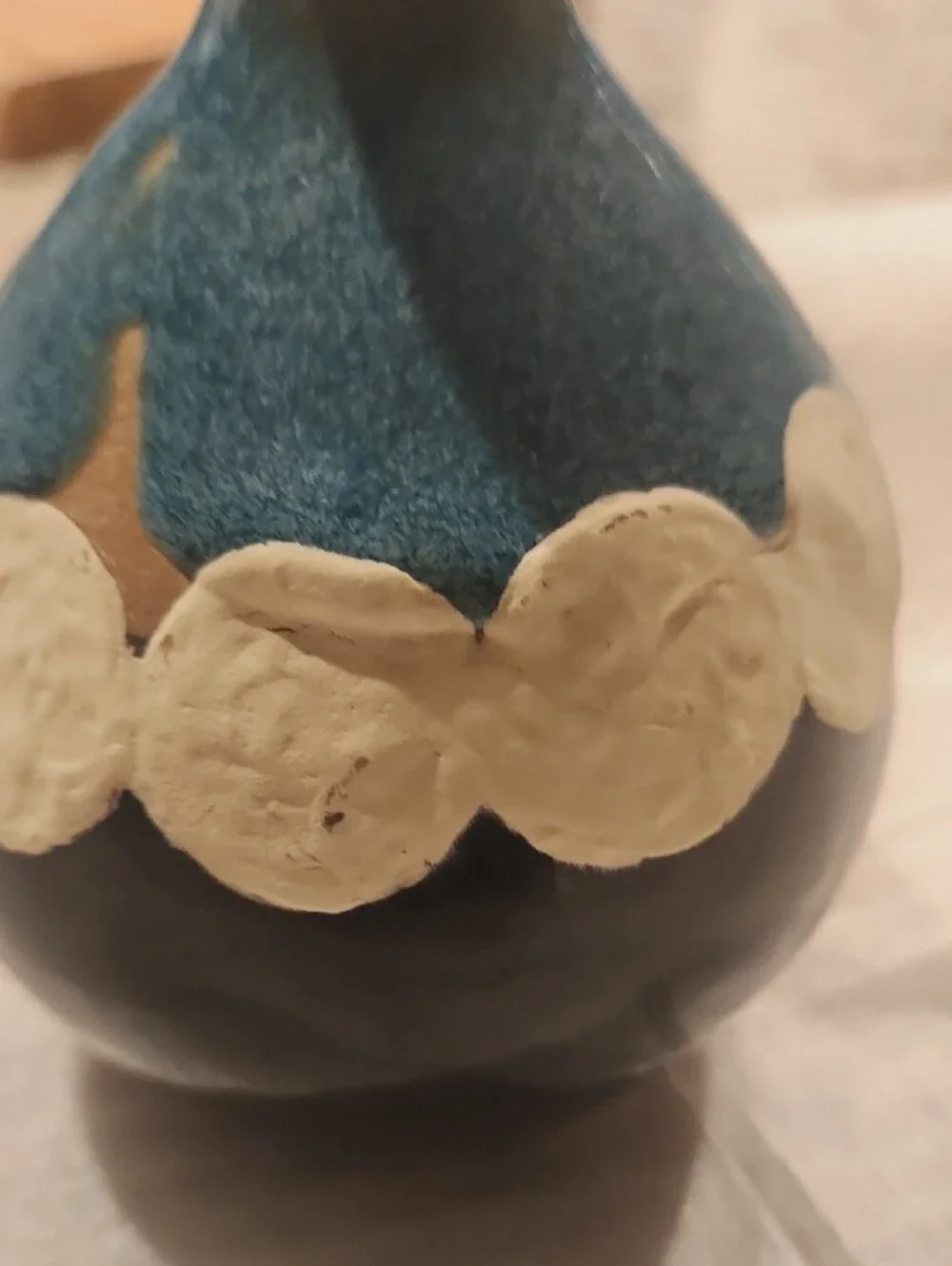Wilder Handmade Blue/ Teal Ceramic Bud Vase with Cream Dot Band Signed/numbeted